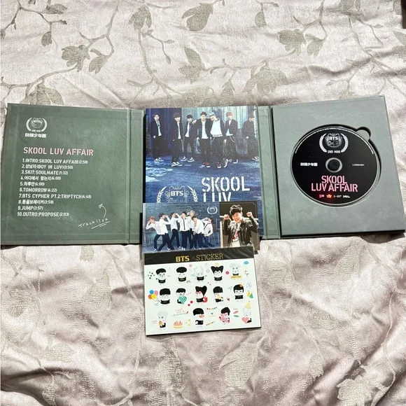 BTS Skool Luv Affair 2nd Mini - Picture 2 of 8